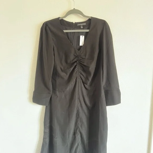 NWT Banana Republic Ruched Black Dress, size 10 - Picture 2 of 5